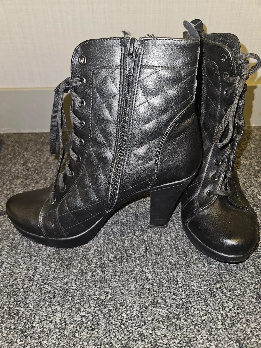 Black Quilted Heeled Ankle Boots image indicator(4)
