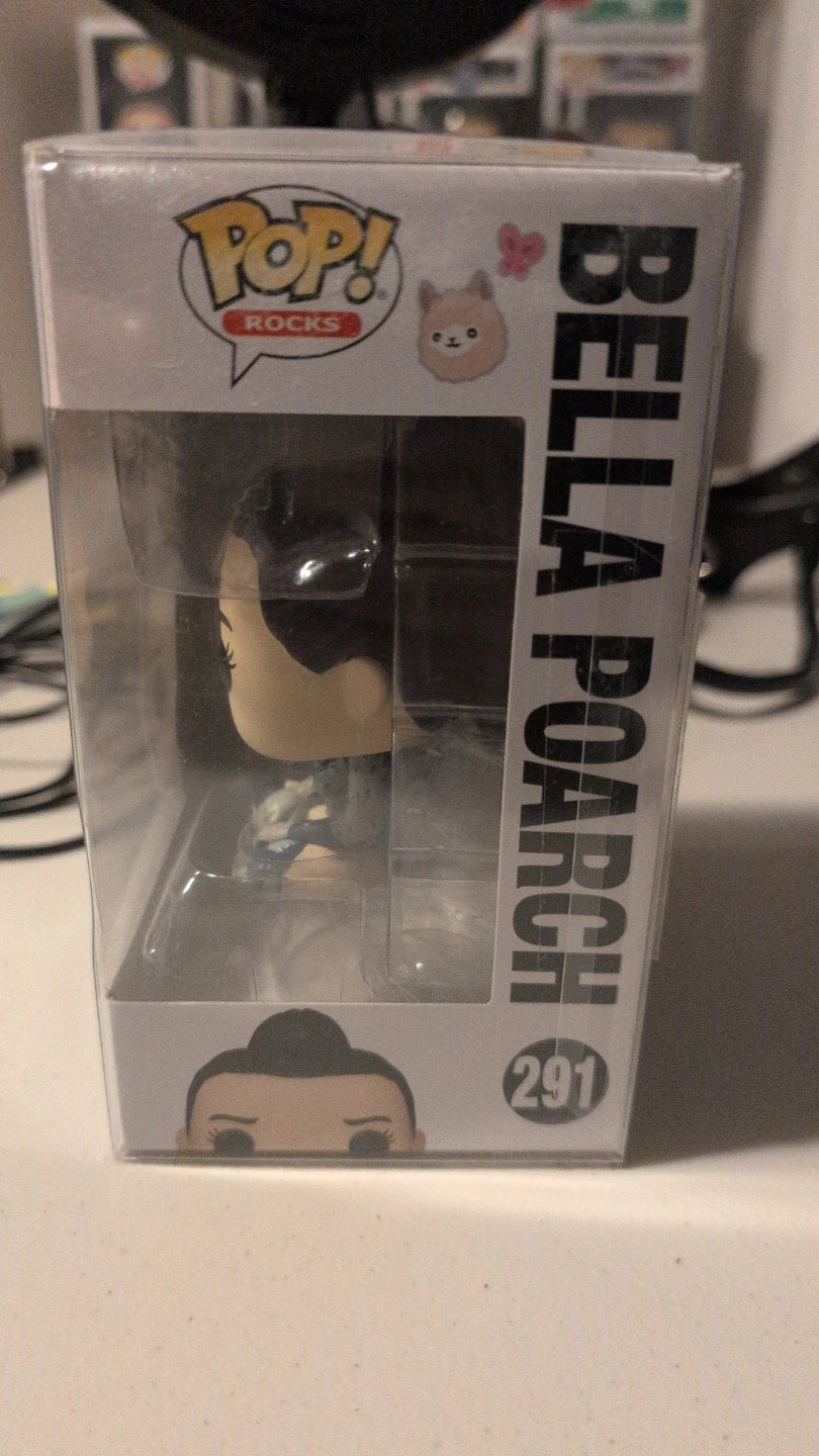 Funko Pop! Rocks: Bella Poarch #291 - photo 4