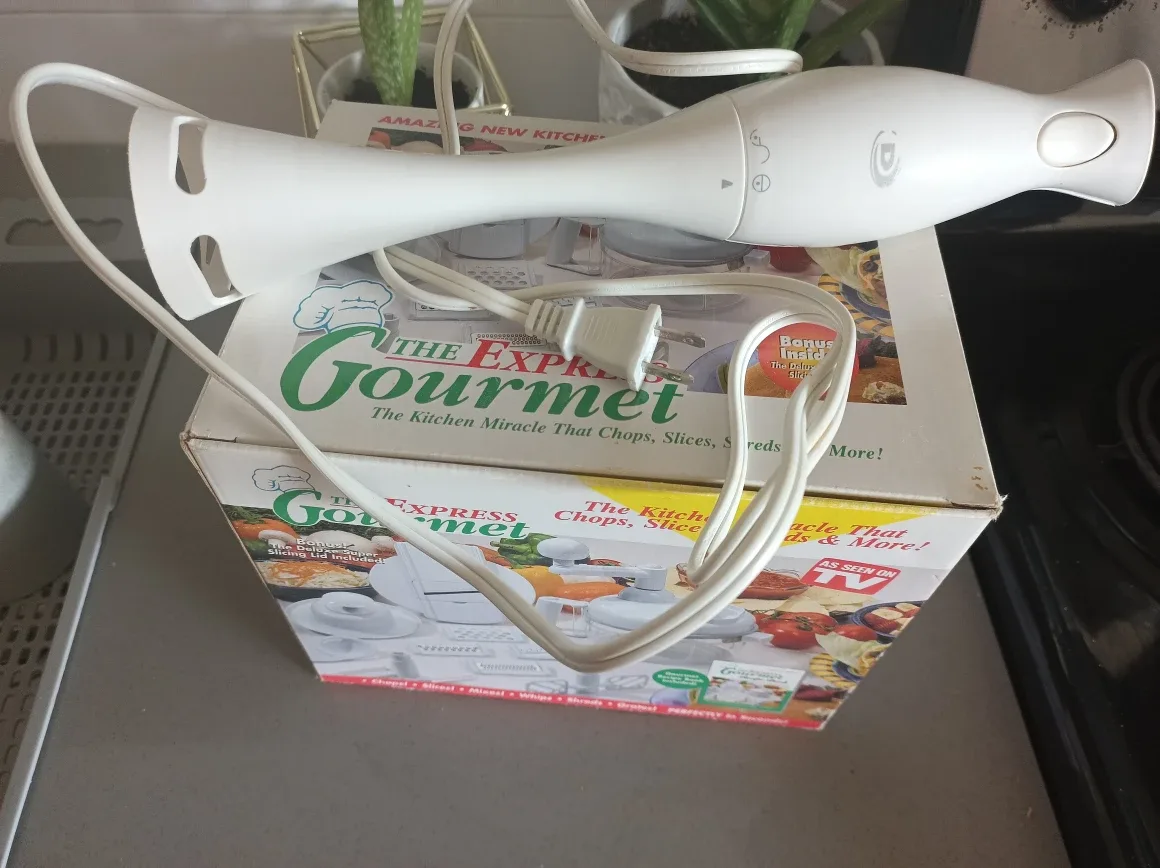 Hand blender & chopper slicer