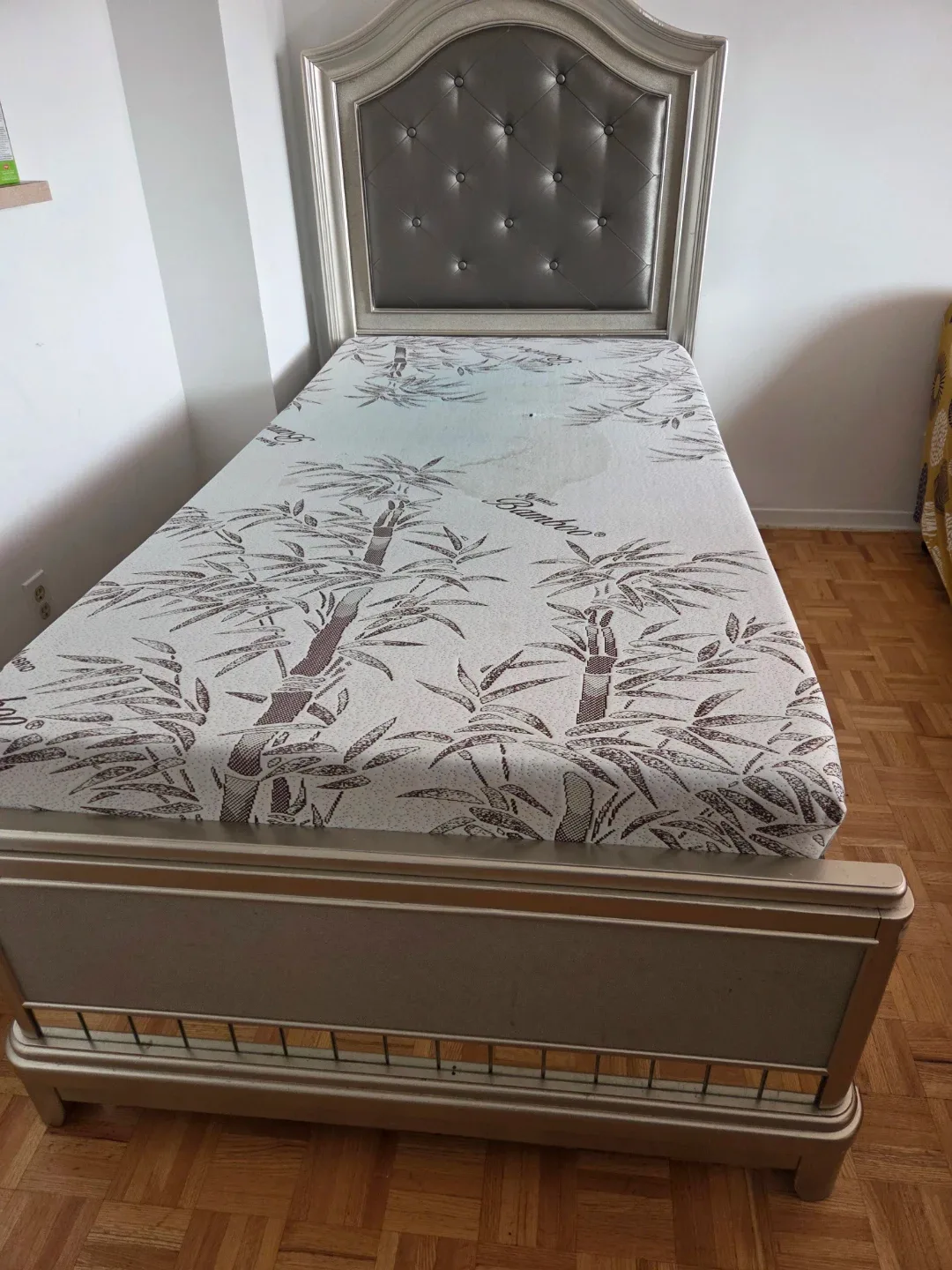 Upholstered Headboard with Bamboo Mattress image indicator(2)