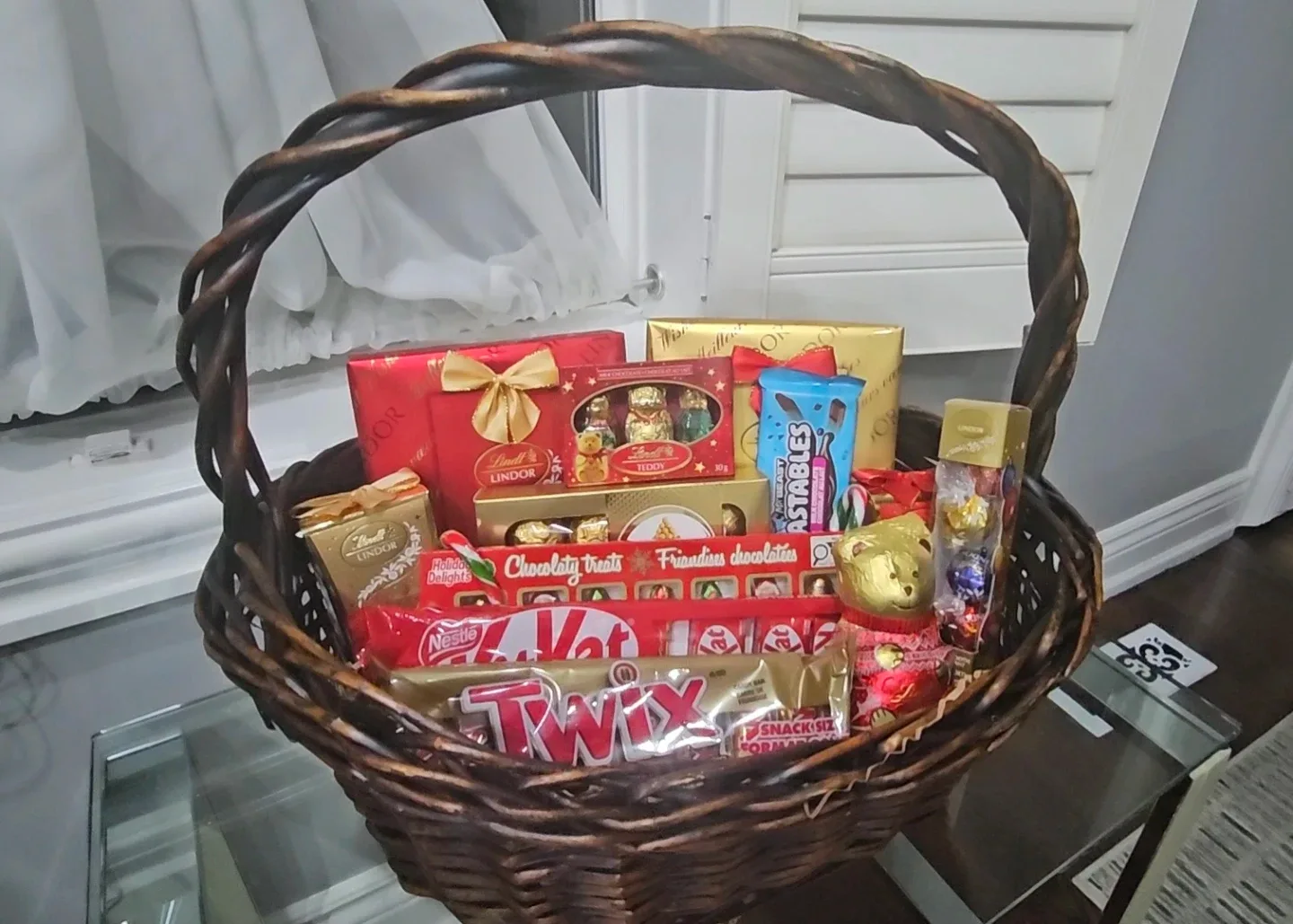 Chocolate Gift Basket image indicator(2)