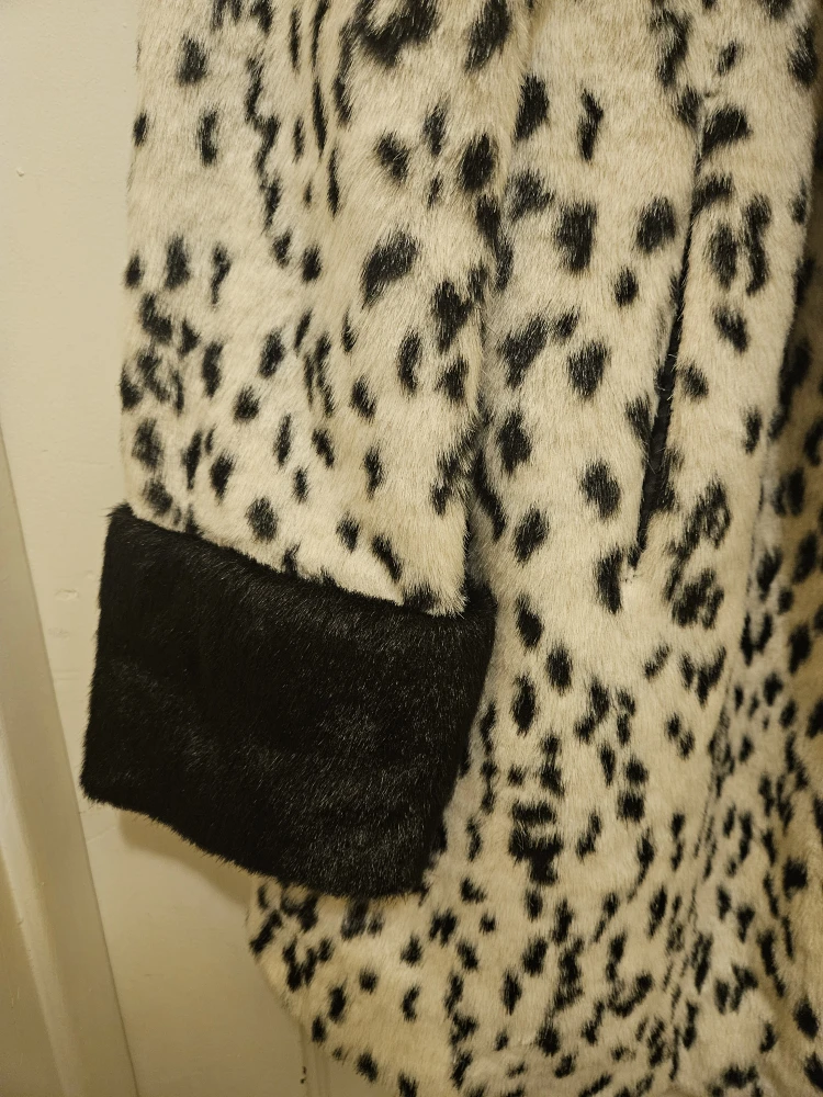 Topshop Faux Fur Dalmatian Print Coat - Size US 4 - photo 5