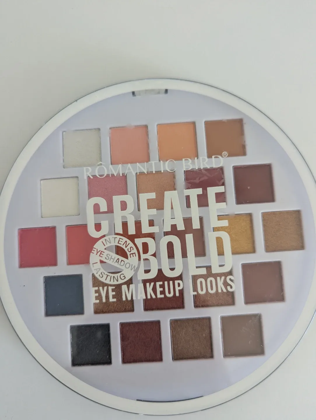 Romantic Bird Create Bold Eyeshadow Palette image indicator(2)