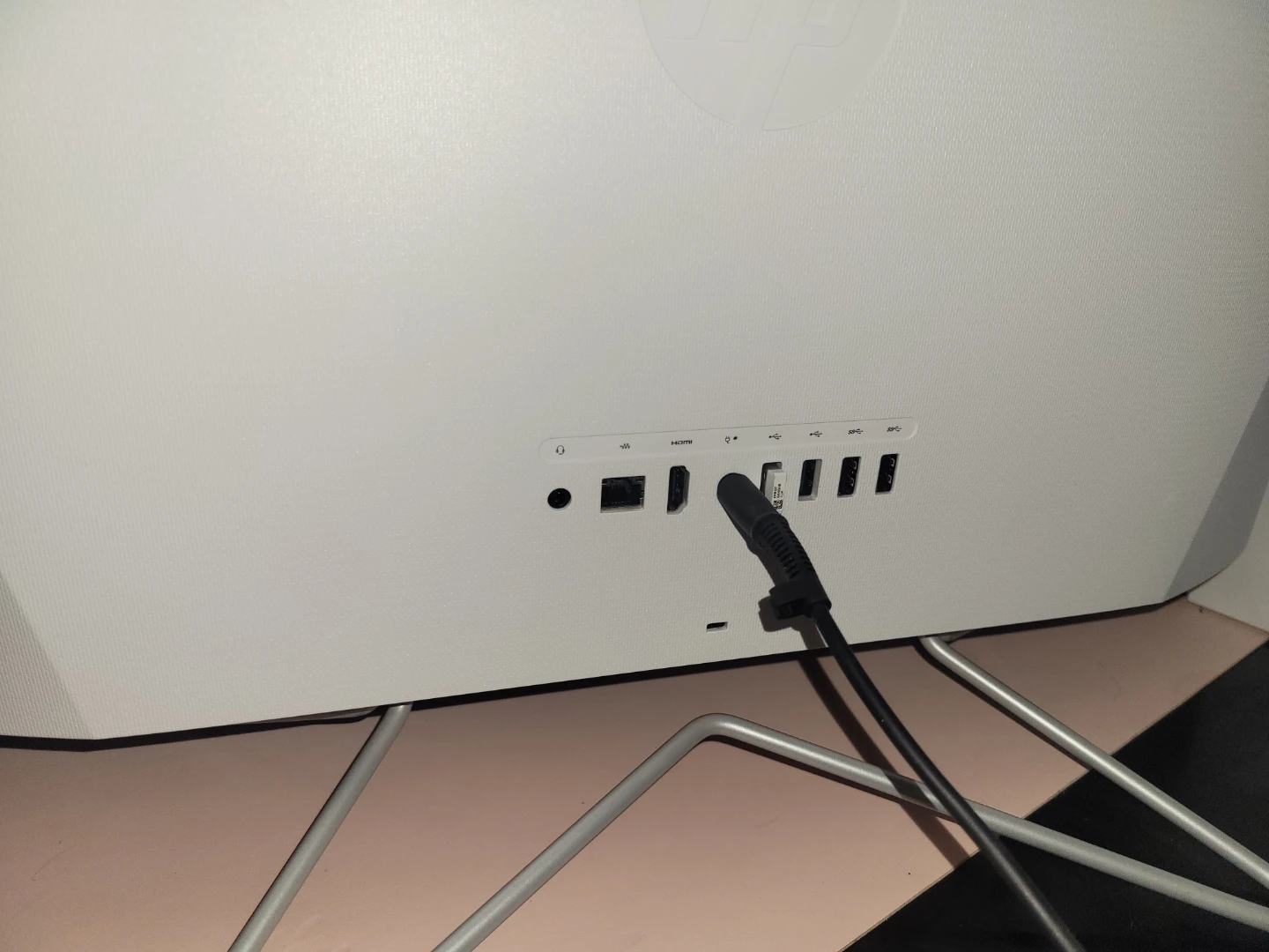 HP All-in-One 24-df1xxx Desktop - photo 2