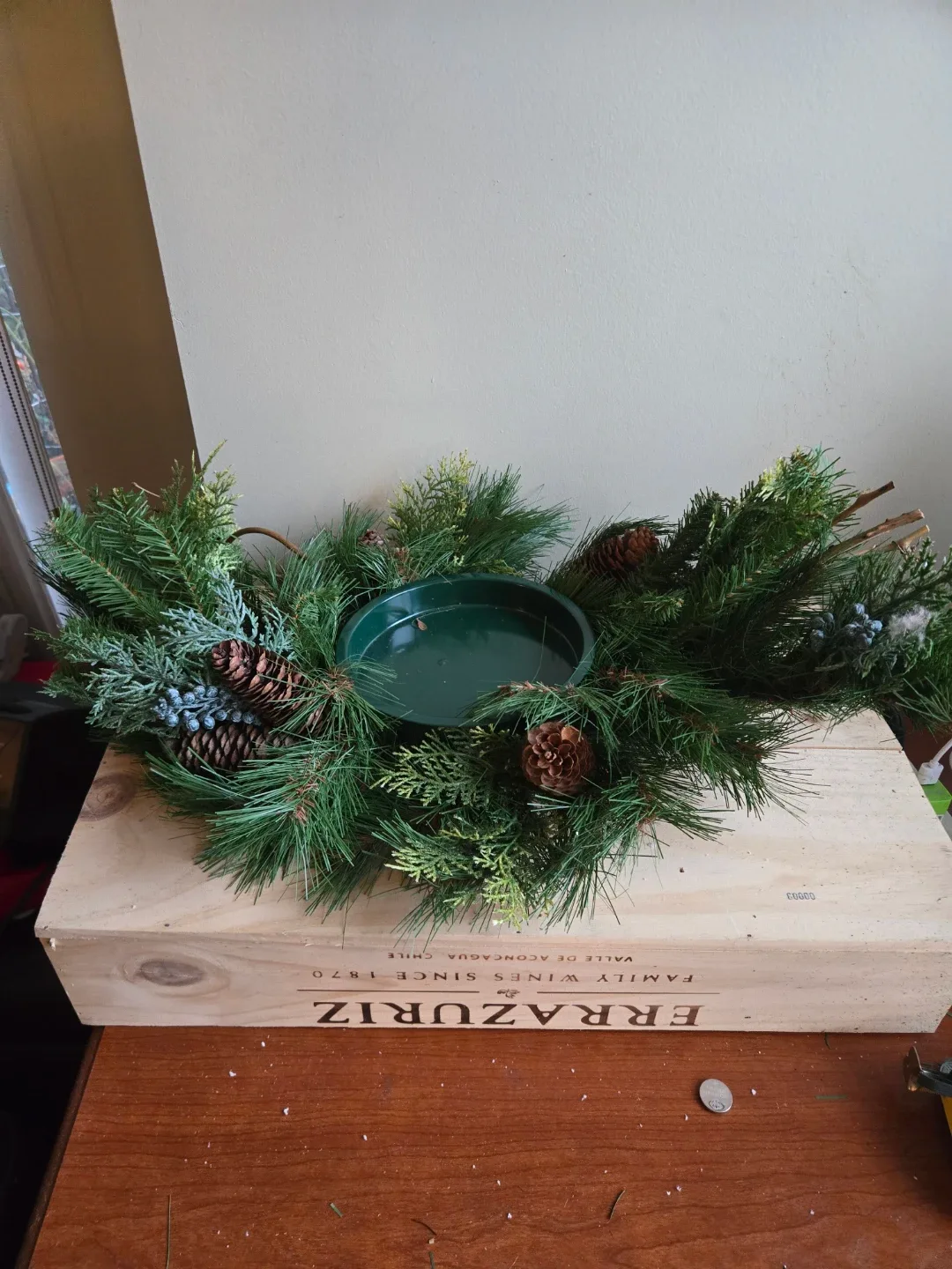 Christmas Centrepiece with Pinecones image indicator(2)