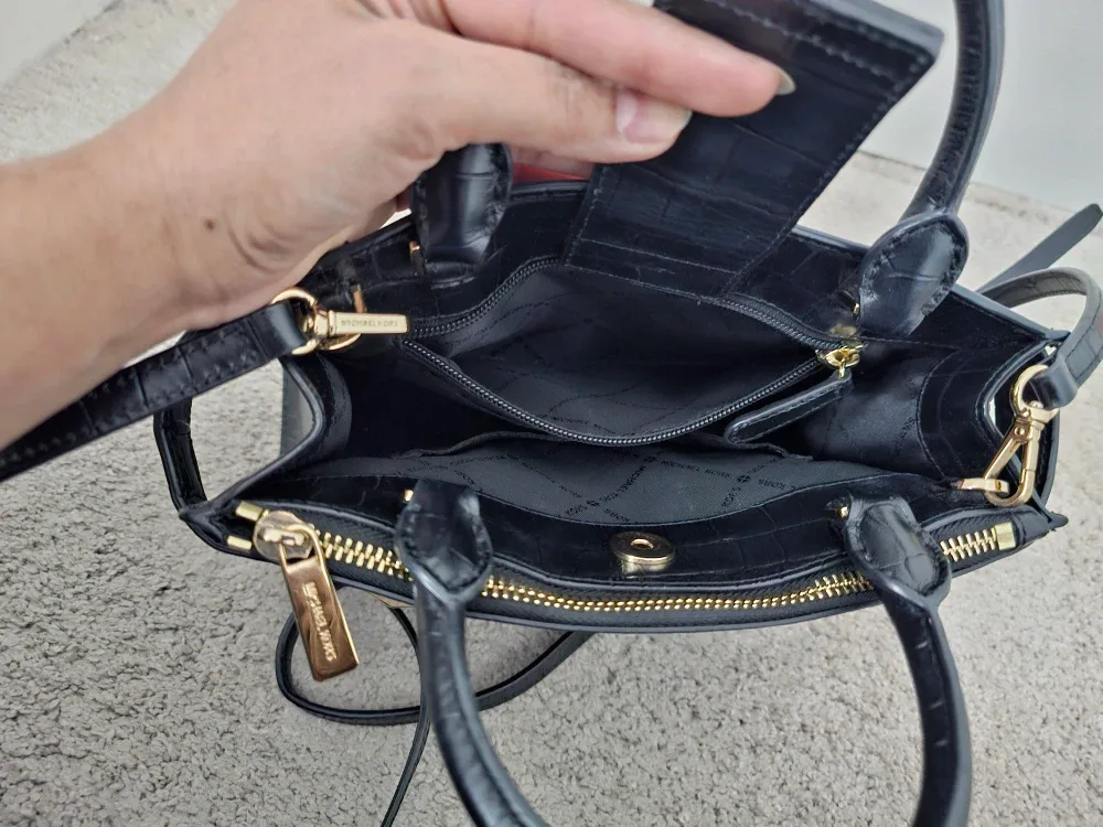 Authentic Michael Kors Black Leather Satchel image indicator(5)