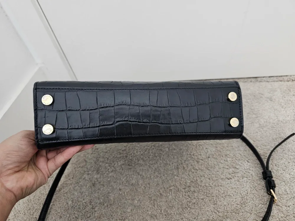 Authentic Michael Kors Black Leather Satchel image indicator(6)