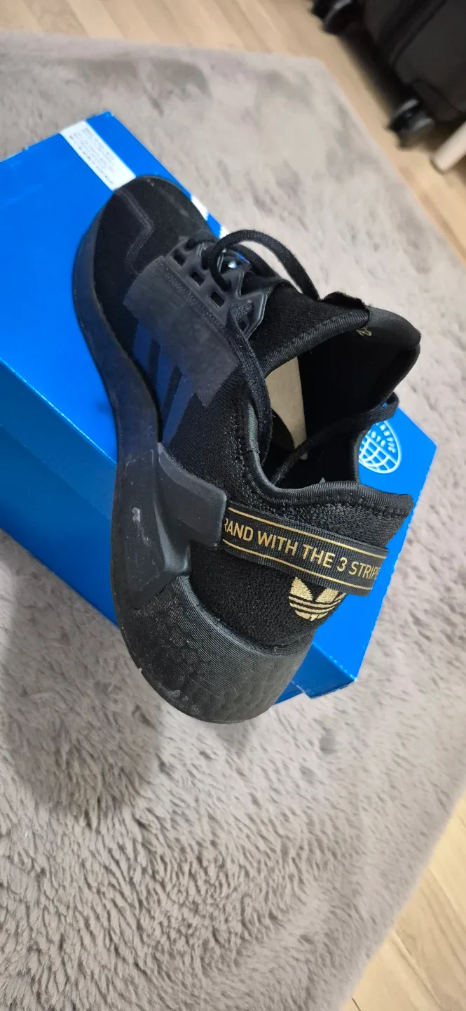 Adidas NMD_R1.V2 Black Shoes - Size 9.5 image indicator(3)