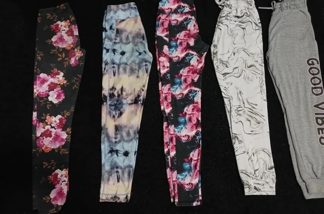 Bundle of 5 pants and leggings - assorted styles and sizes - photo 3