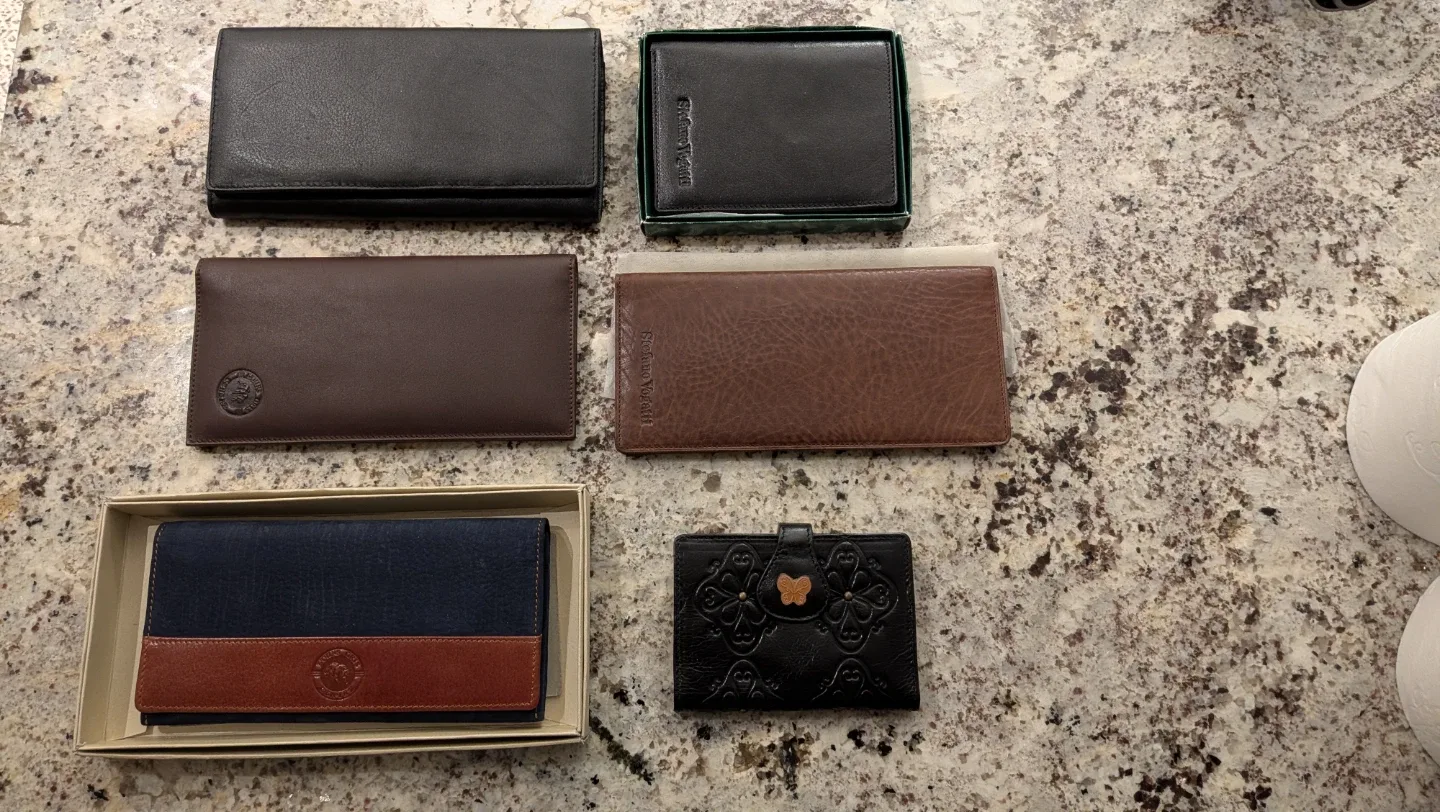 Assorted Wallets: Stefano Vogati & L'Ours Gris