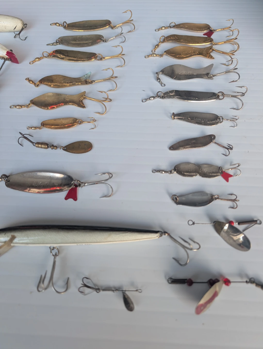 Fishing Lure Lot - Assorted Styles antique and gold-plated - photo 2
