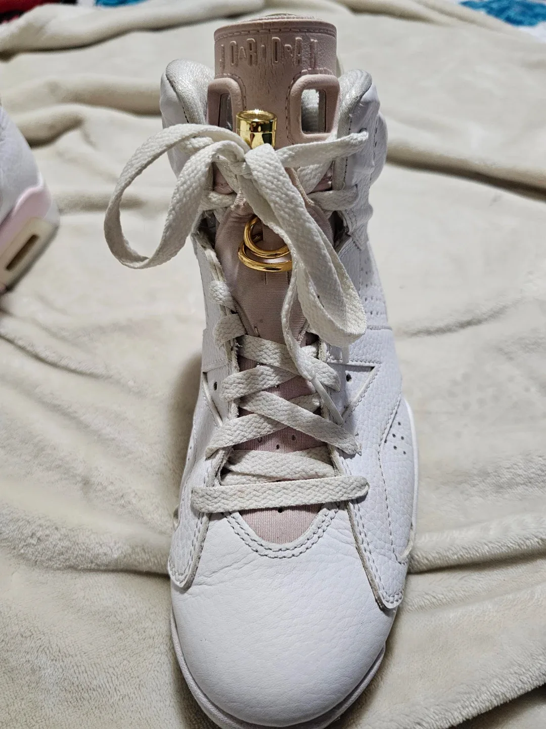 Nike Women's  Air Jordan 6 Retro image indicator(4)