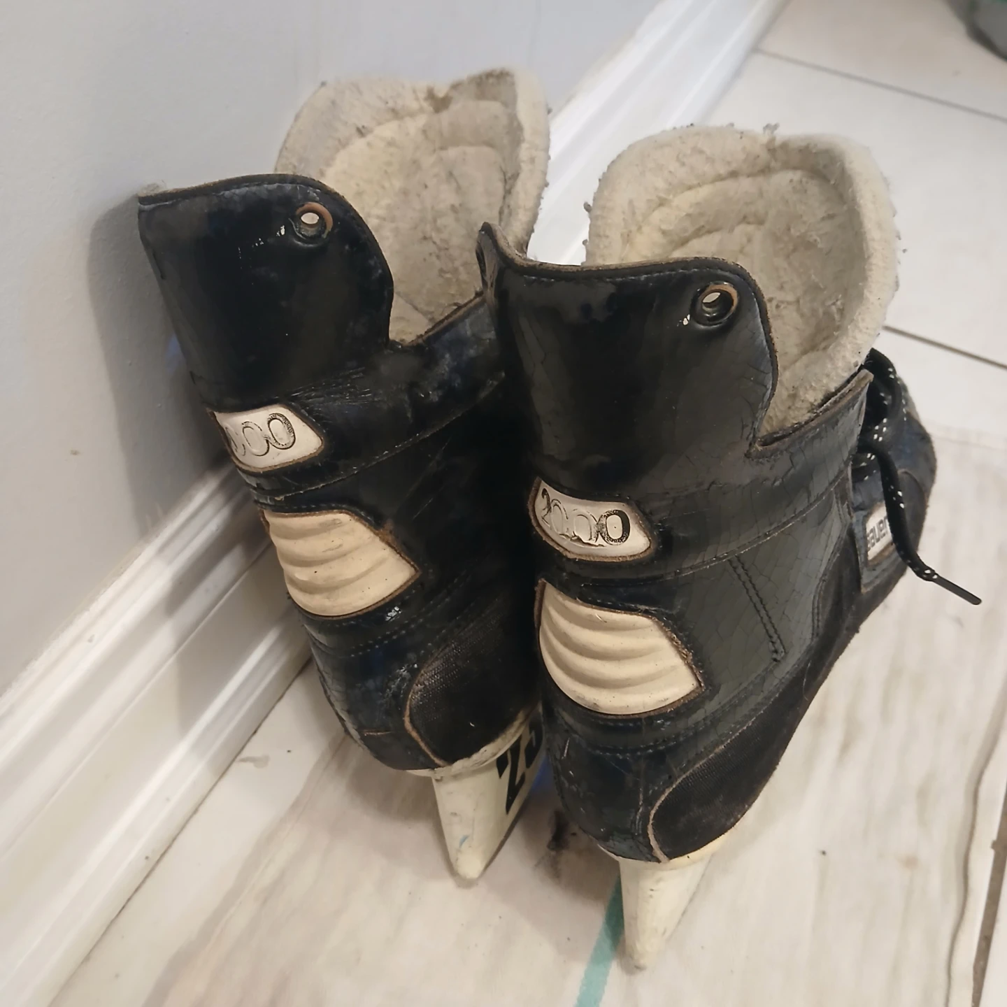 Bauer 2000 Hockey Skates Size 9.5 D # Cleanout - photo 4