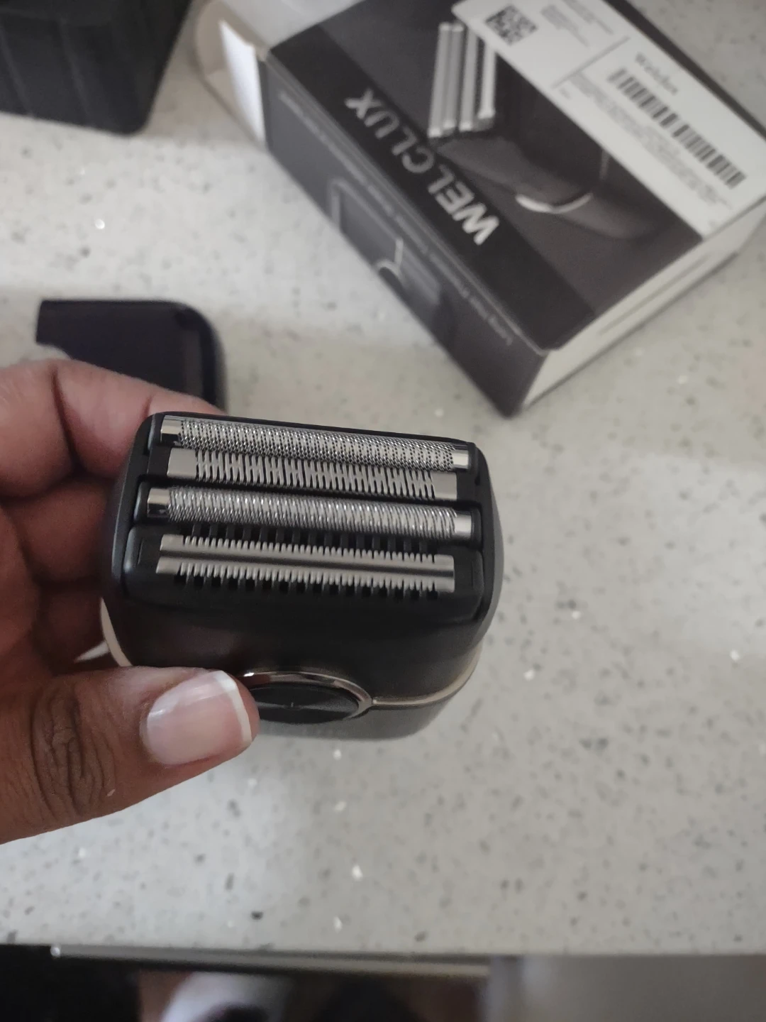 Welclux Electric Shaver for Men - Like New! - photo 4