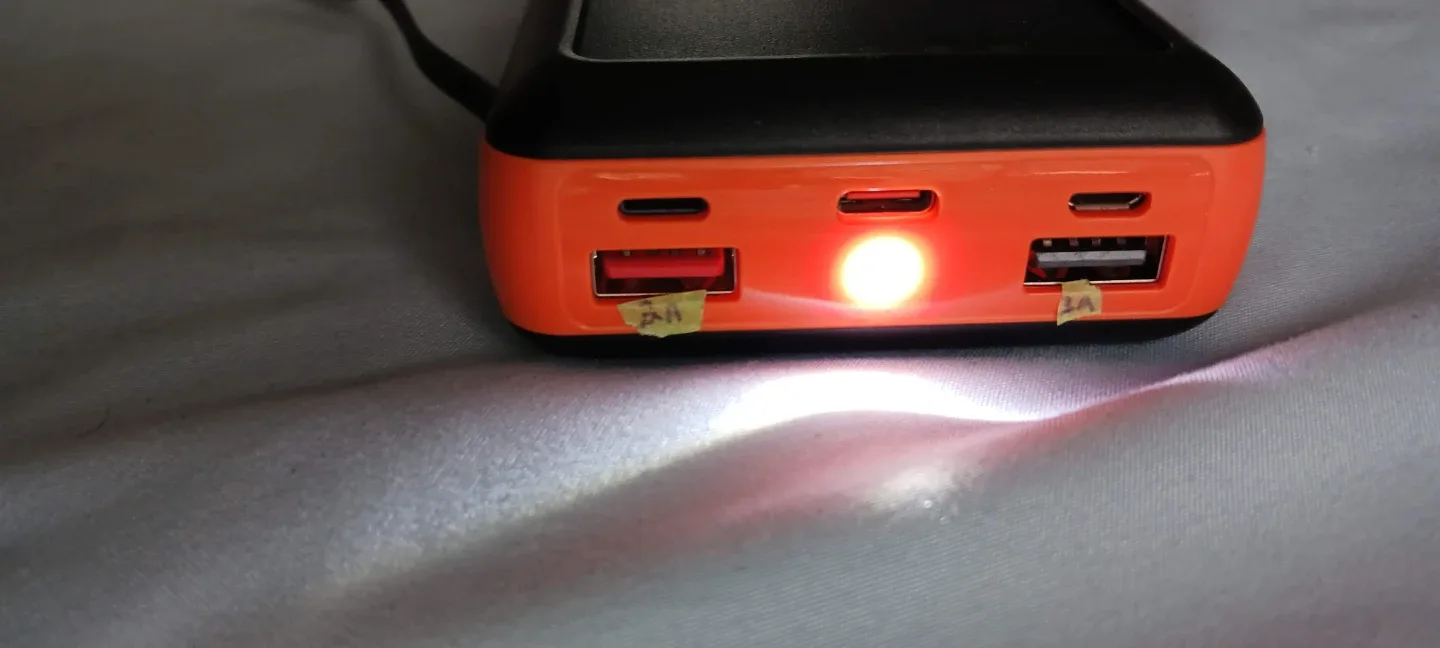 Solar Power Bank 20000mAh - Portable Charger image indicator(3)