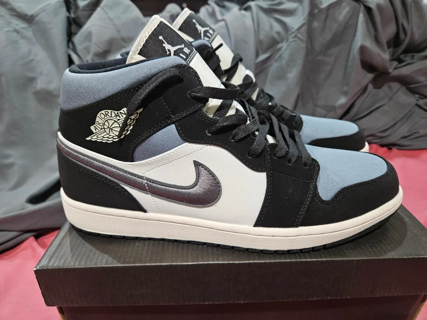 Nike Air Jordan 1 Mid. Men's size 12