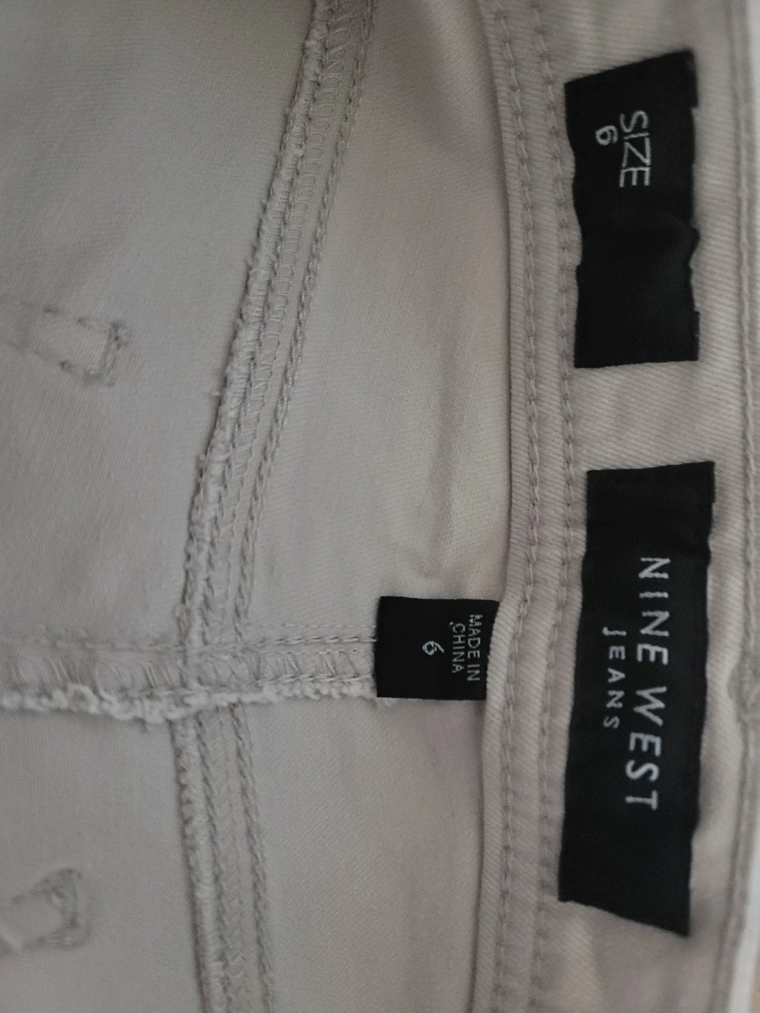 Nine West Jeans - Sz 6 embroidered pockets vintage y2k capri - photo 2