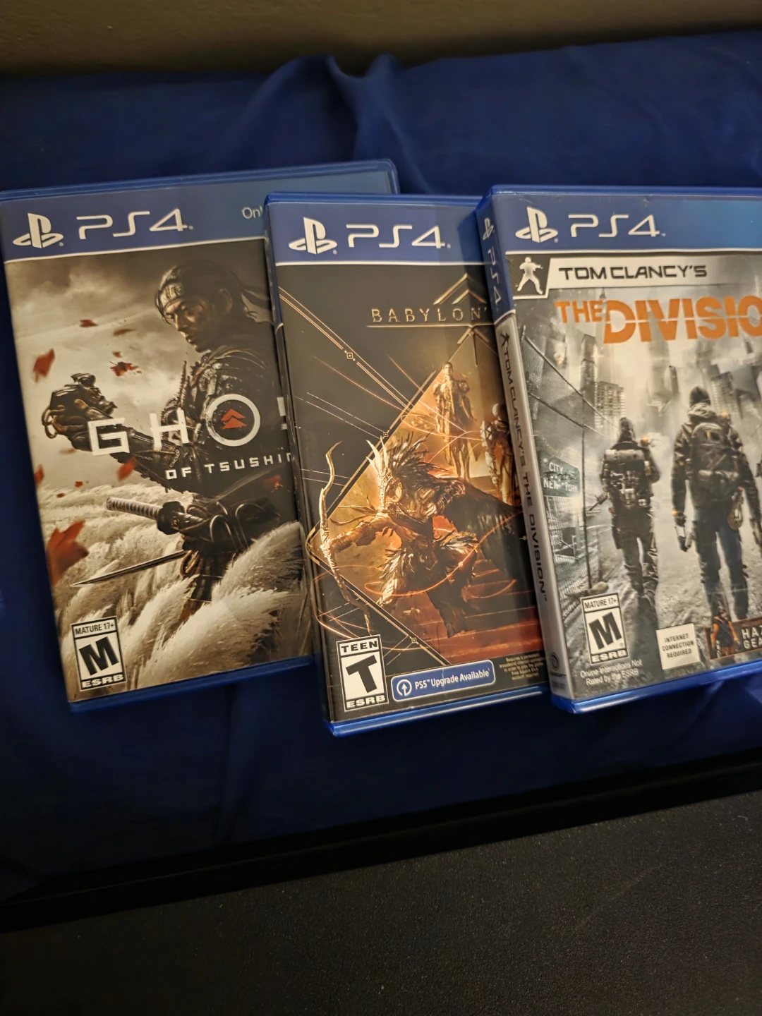 Playstation 4 with games no controller - photo 2
