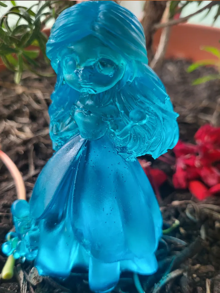 Laura in Love ,Handmade Resin Doll. Elegant Decorative Figurine image indicator(6)