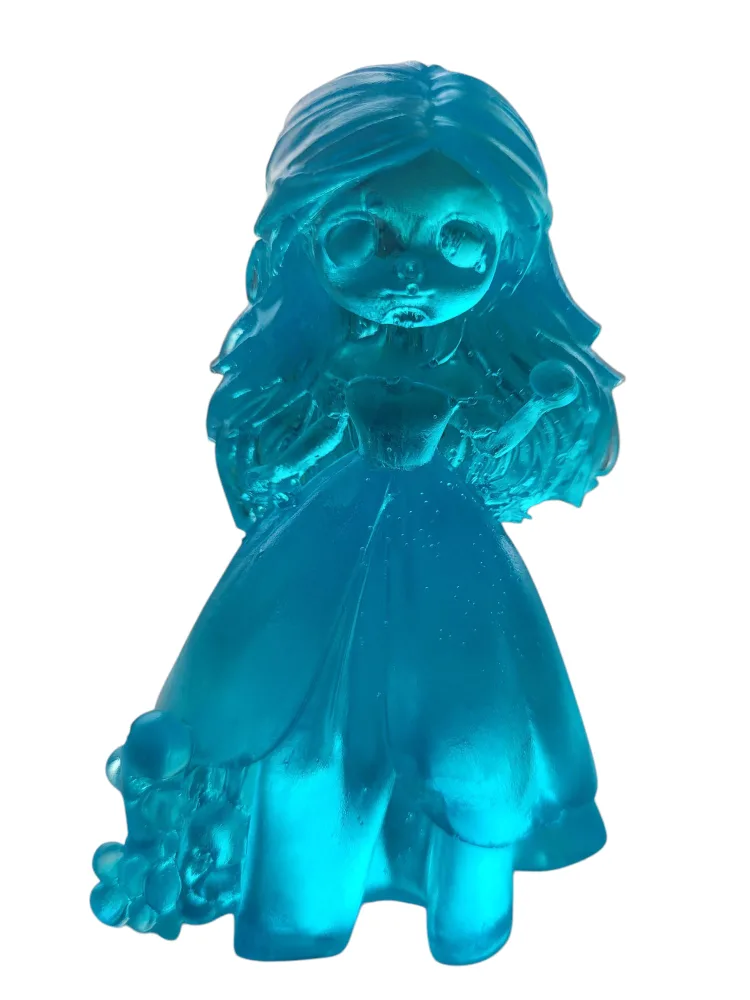 Laura in Love ,Handmade Resin Doll. Elegant Decorative Figurine image indicator(8)