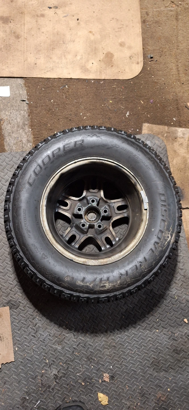 Cooper Discoverer A/T   w  245/70/R16 Tire - photo 4