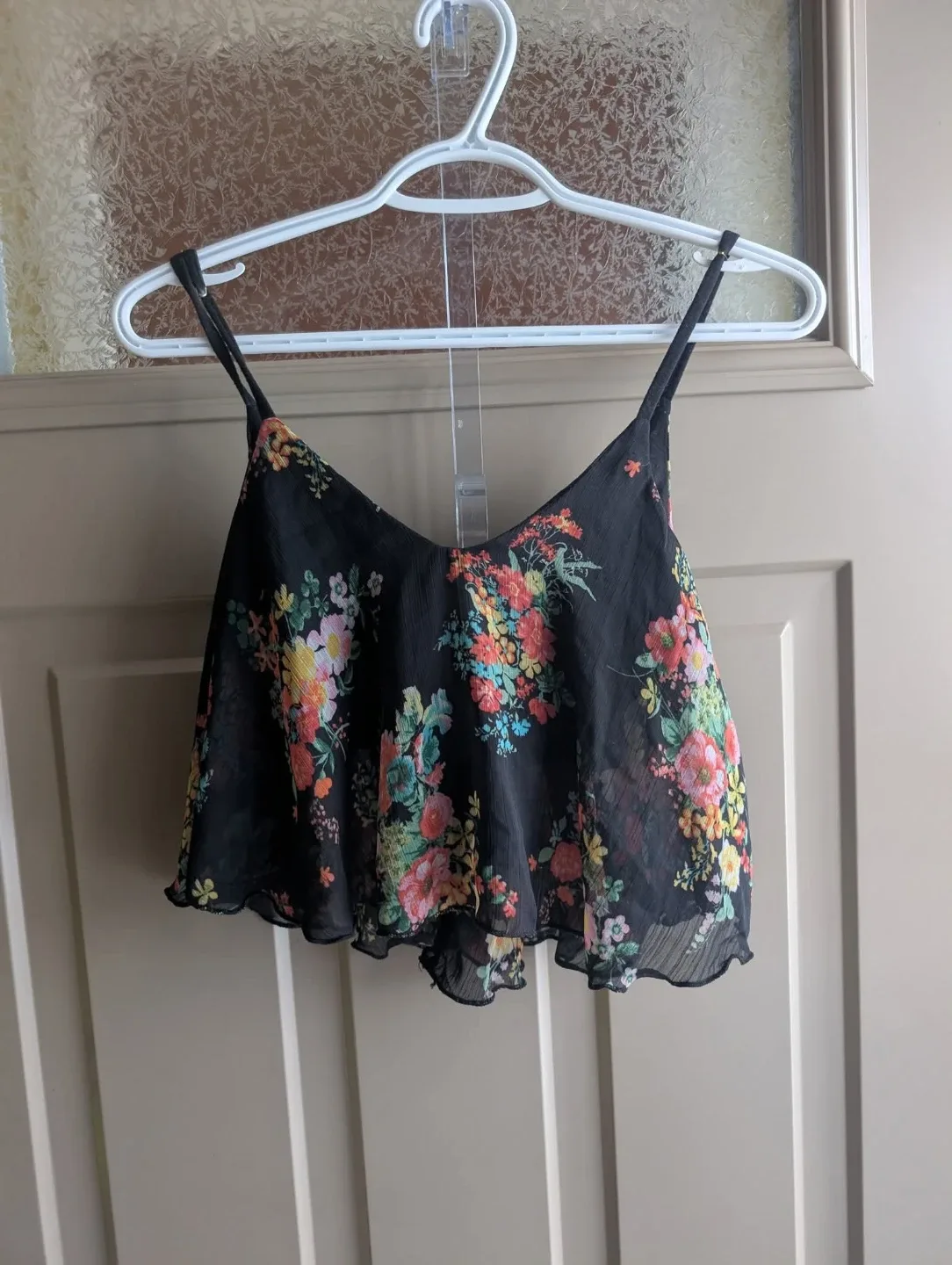 Womens sz sm tank tops $3 each image indicator(7)