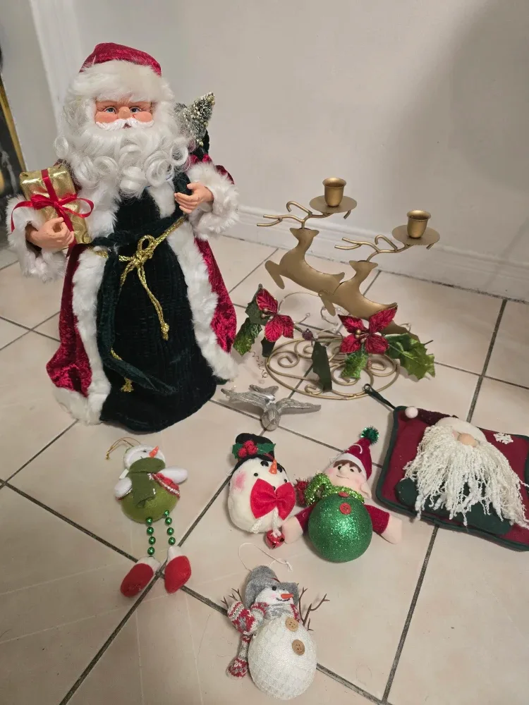 Christmas Santa Figurine & Holiday Decor
