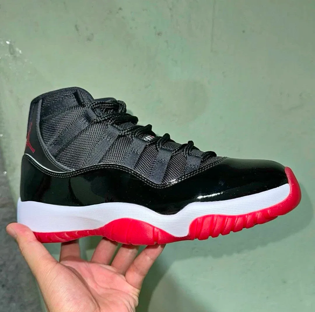 Jordan 11 Bred DS Size 11