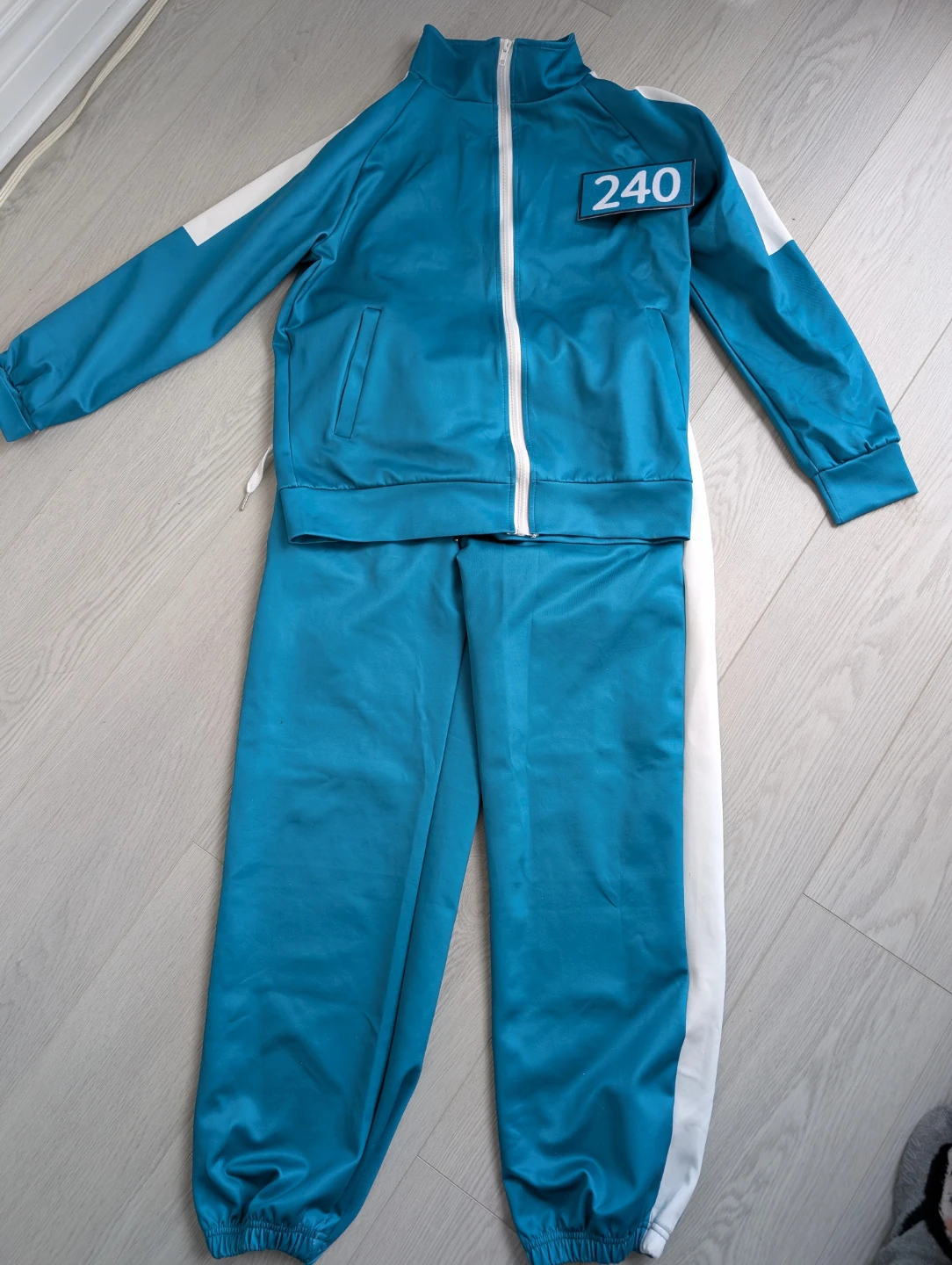 Squid Game Tracksuit Costume - Size Unknown - photo 2