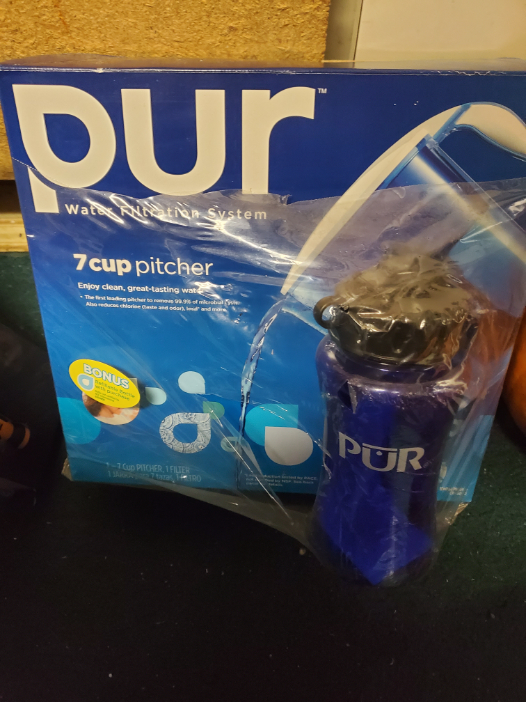 PUR Water Filtration System 7 Cup Pitcher
