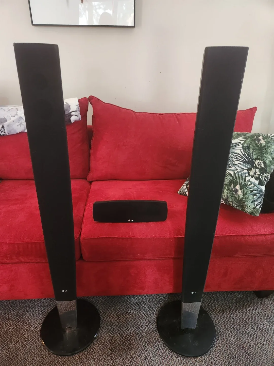 930 WATTS LG SURROUND SOUND SPEAKERS