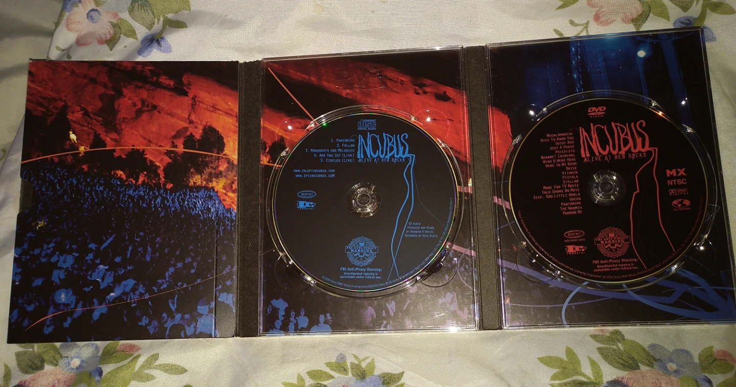 Incubus - Alive at Red Rocks DVD - photo 3