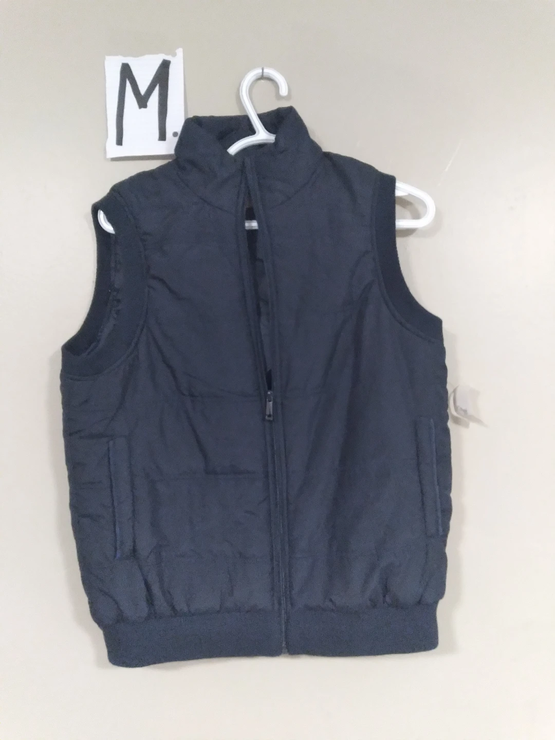 Vests, fleece and hoodies- women's - photo 4