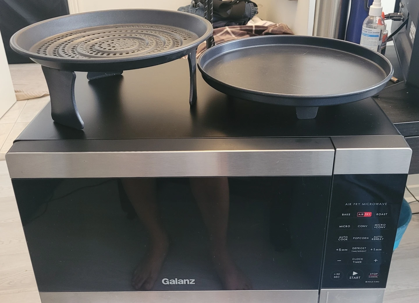 Galanz Air Fry Microwave Oven - photo 5