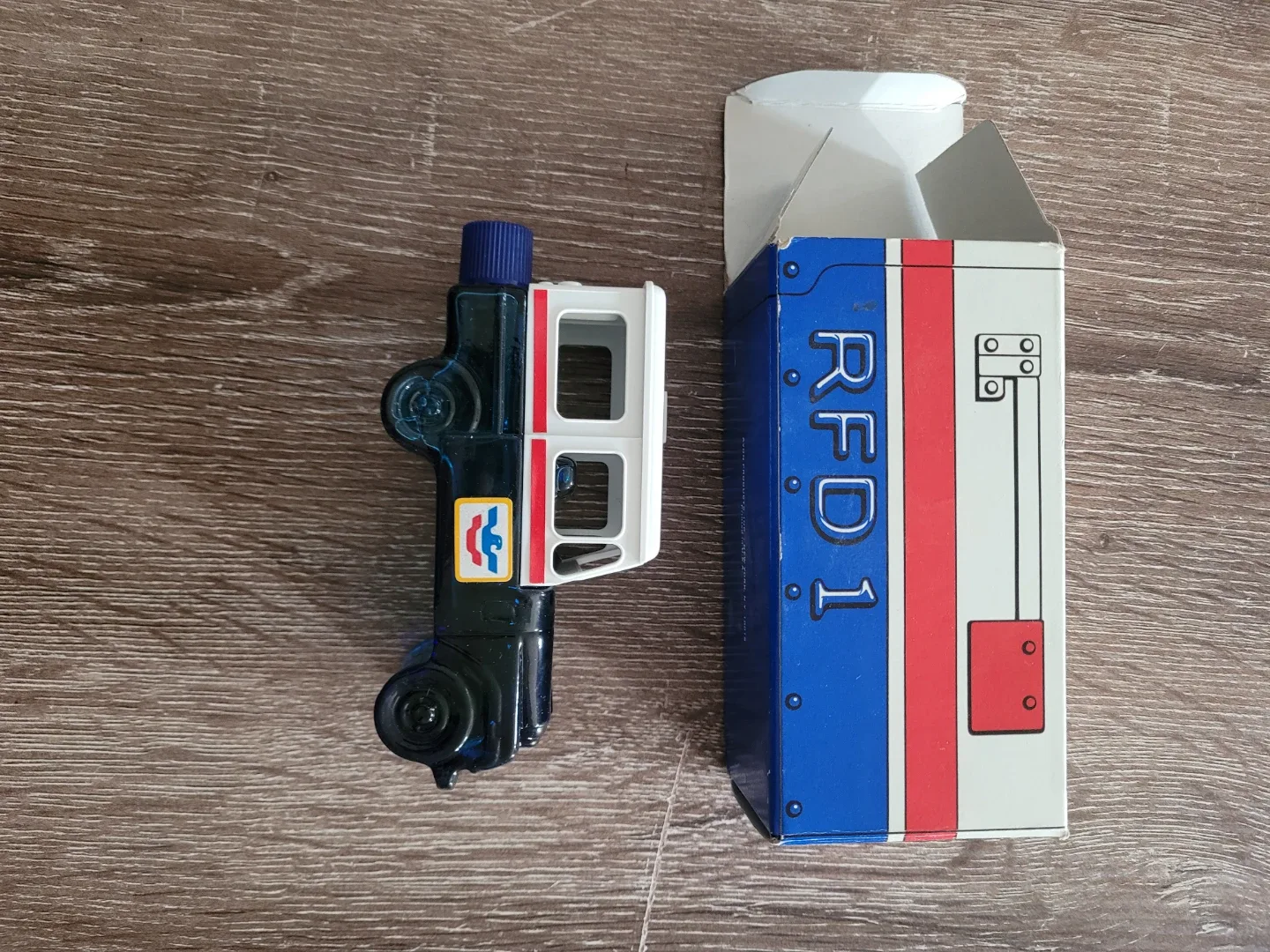 Avon Extra Special Male Deep Woods After Shave image indicator(2)