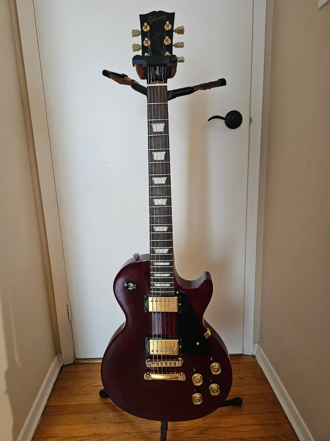 Gibson Les Paul Electric Guitar