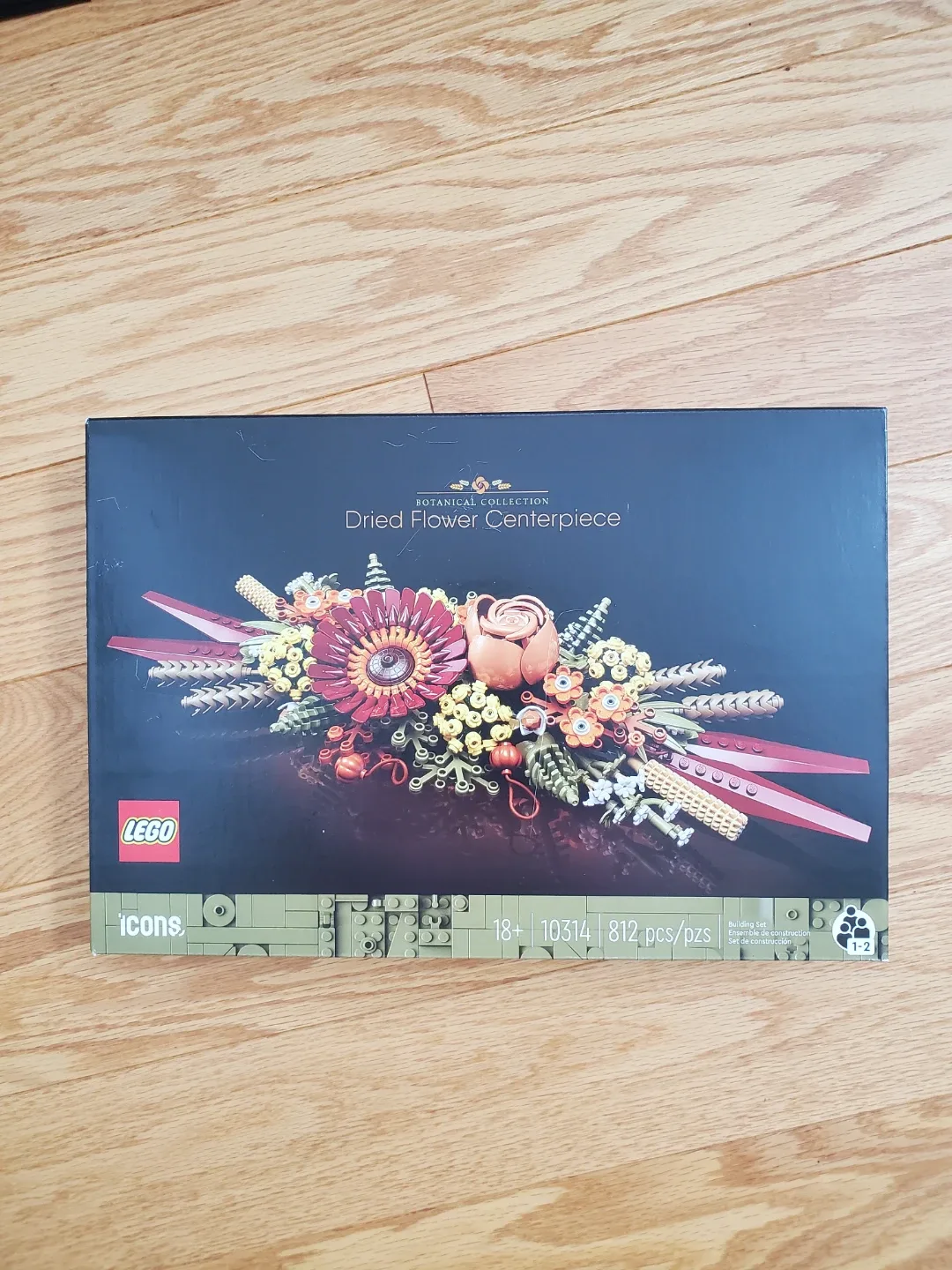 LEGO Icons Dried Flower Centerpiece (812 pcs) - New in Box!