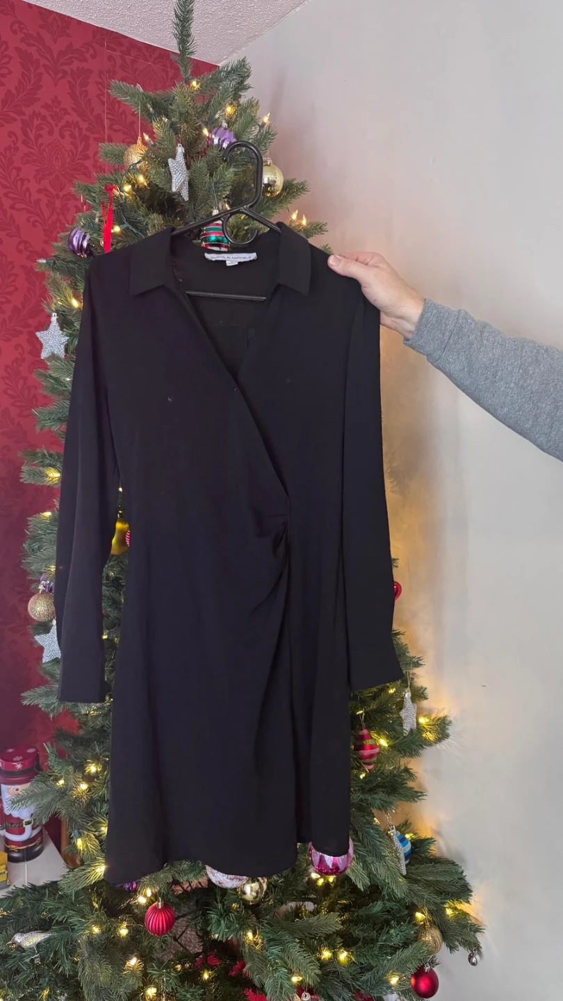 #gifting Dynamite Black Wrap Dress