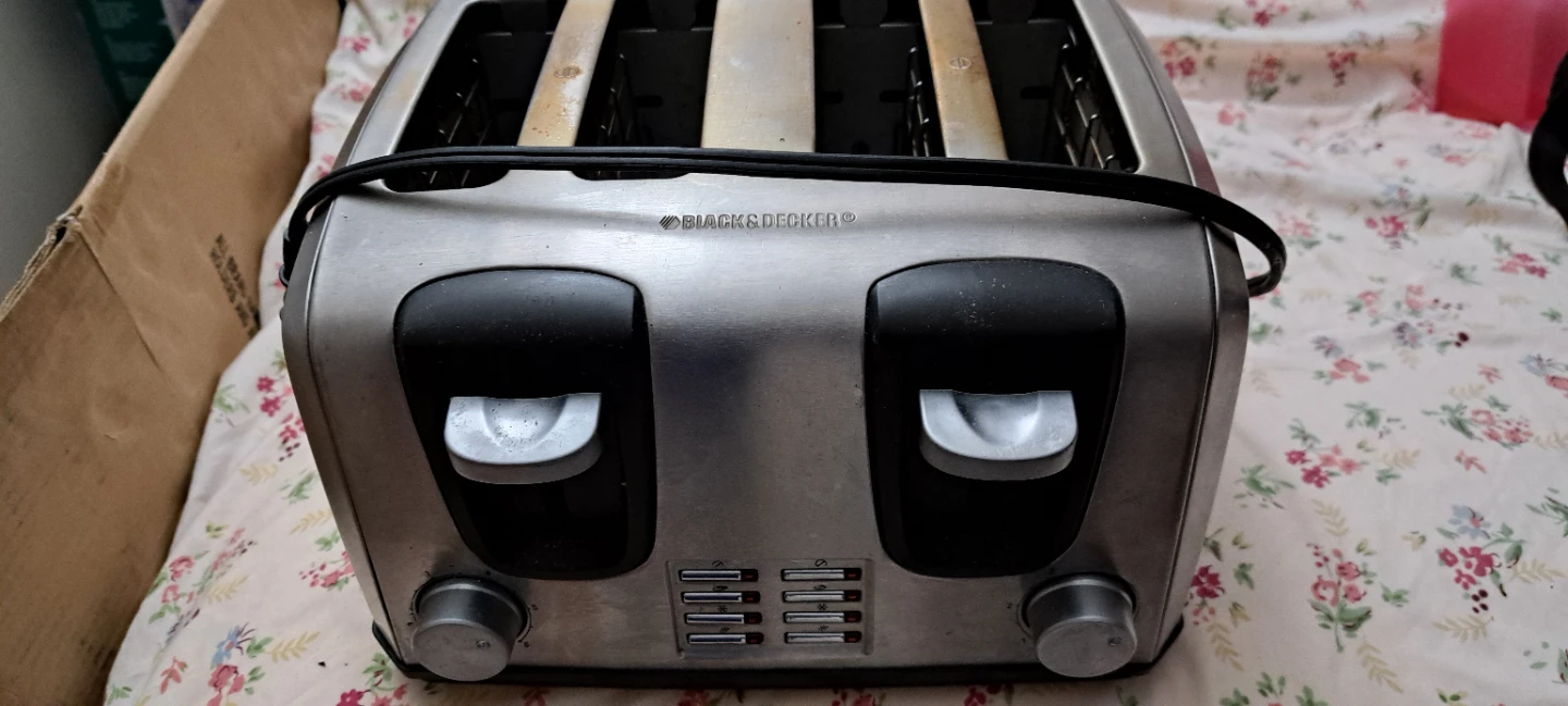 Black & Decker 4-Slice Toaster