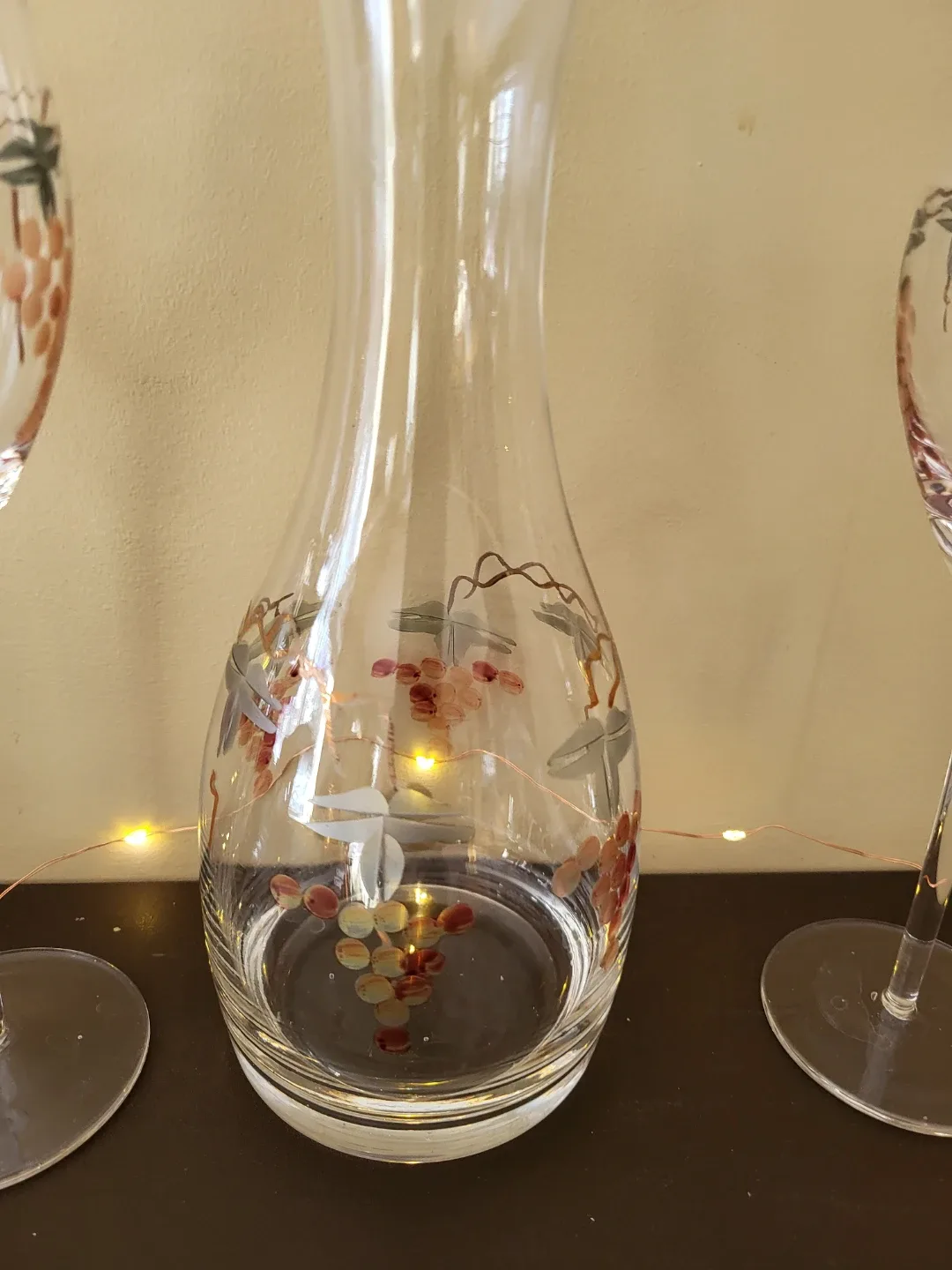 Vintage Wine Glasses and Carafe Set image indicator(2)