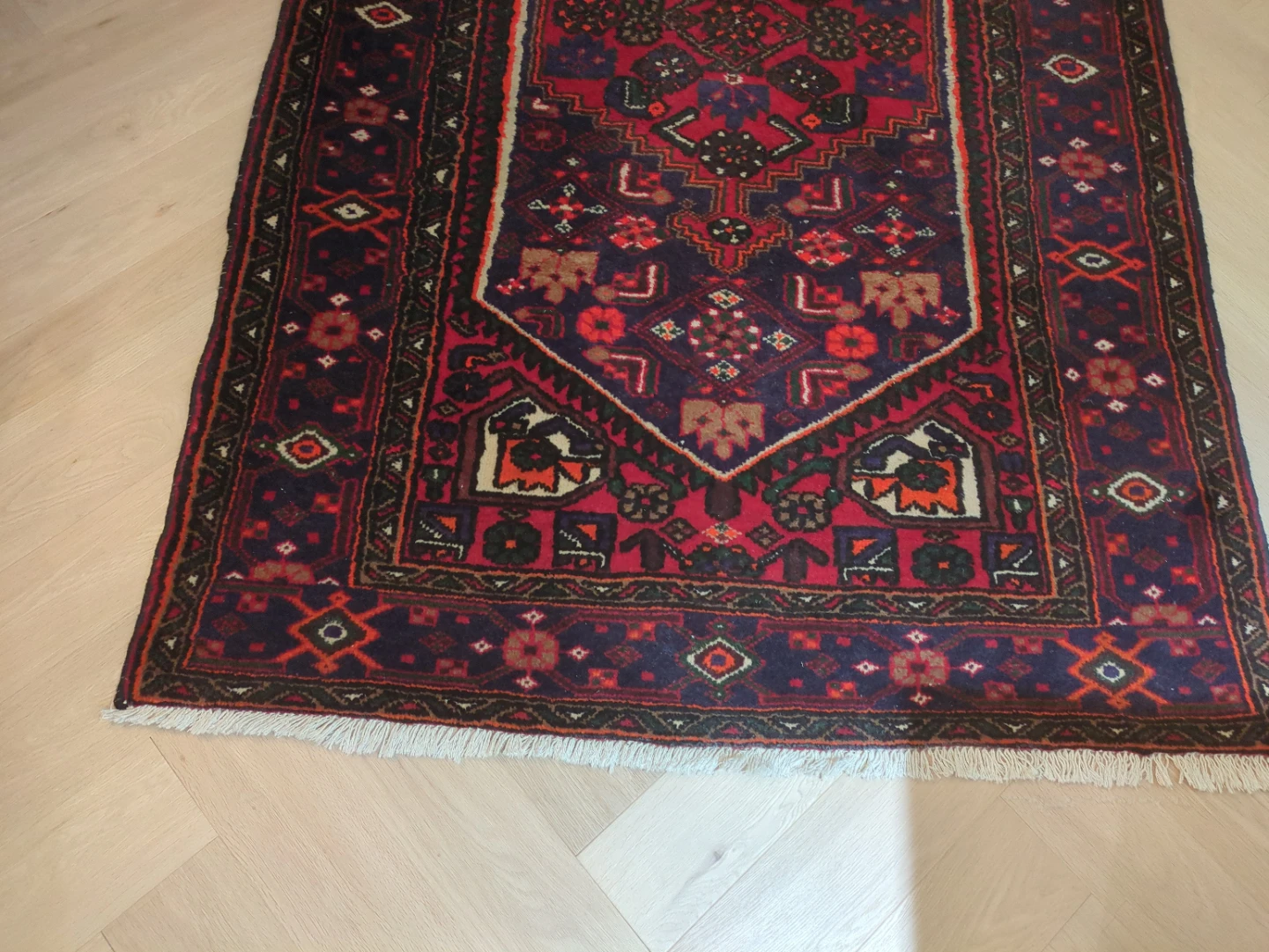 Red & Navy Persian wool Accent Rug - photo 2