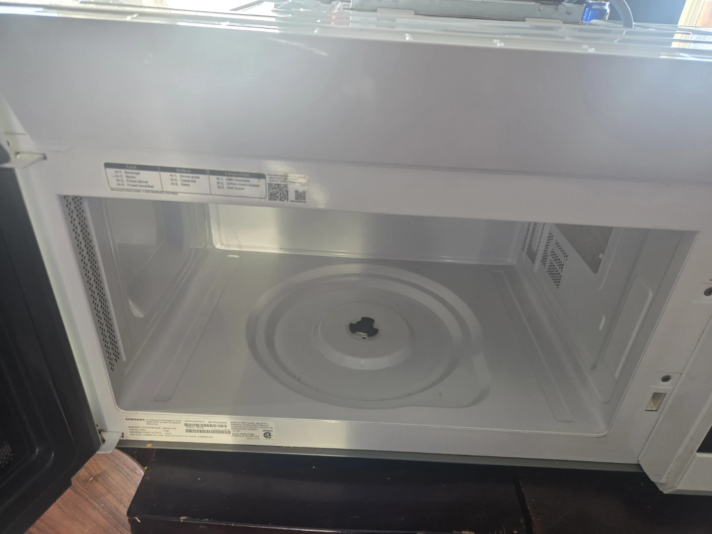 Samsung Over-the-Range Microwave - White - photo 2