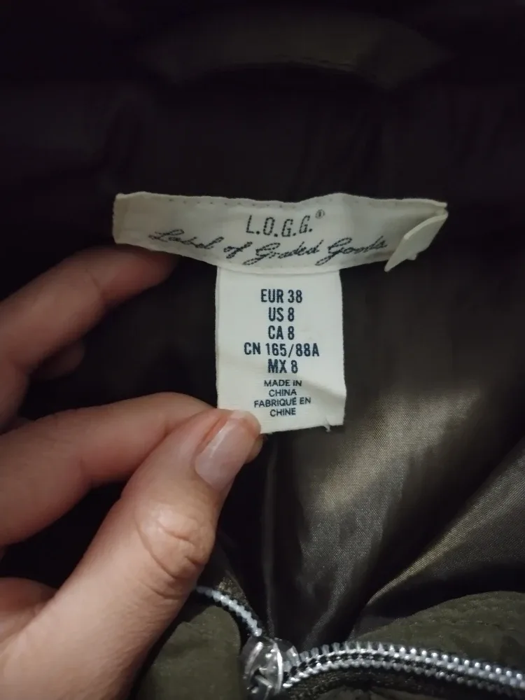 L.O.G.G. Olive Green Vest - Size US 8 image indicator(2)