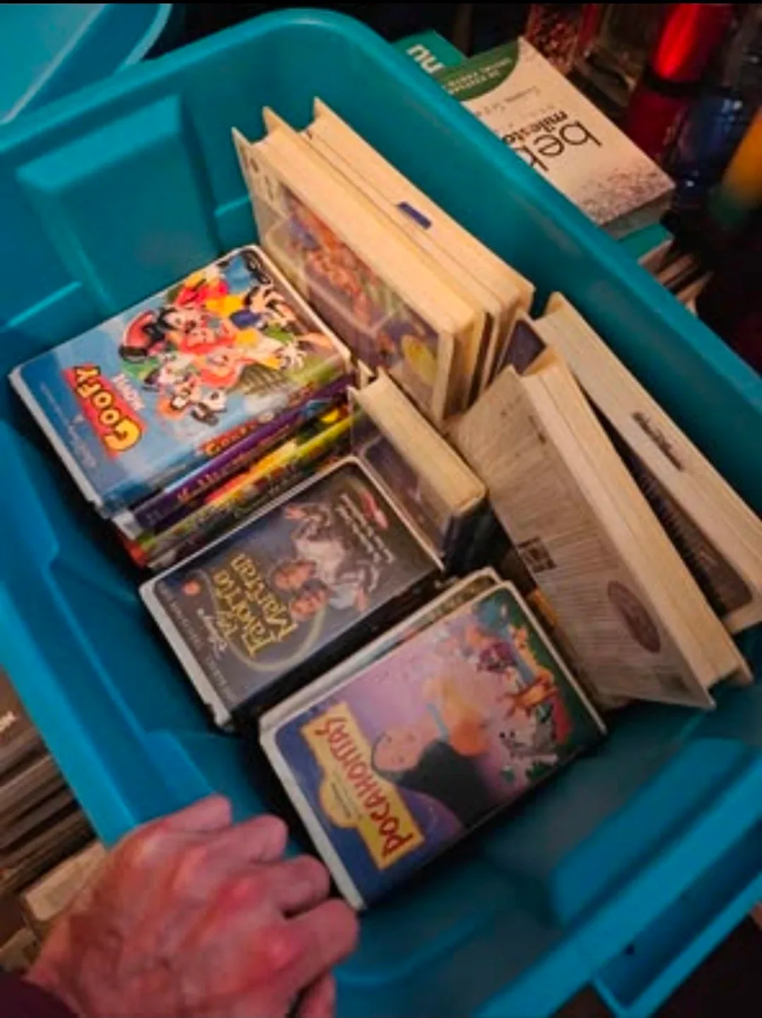 VHS MOVIES BUNDLE and few dvds(Alot of Disney vhs) image indicator(8)