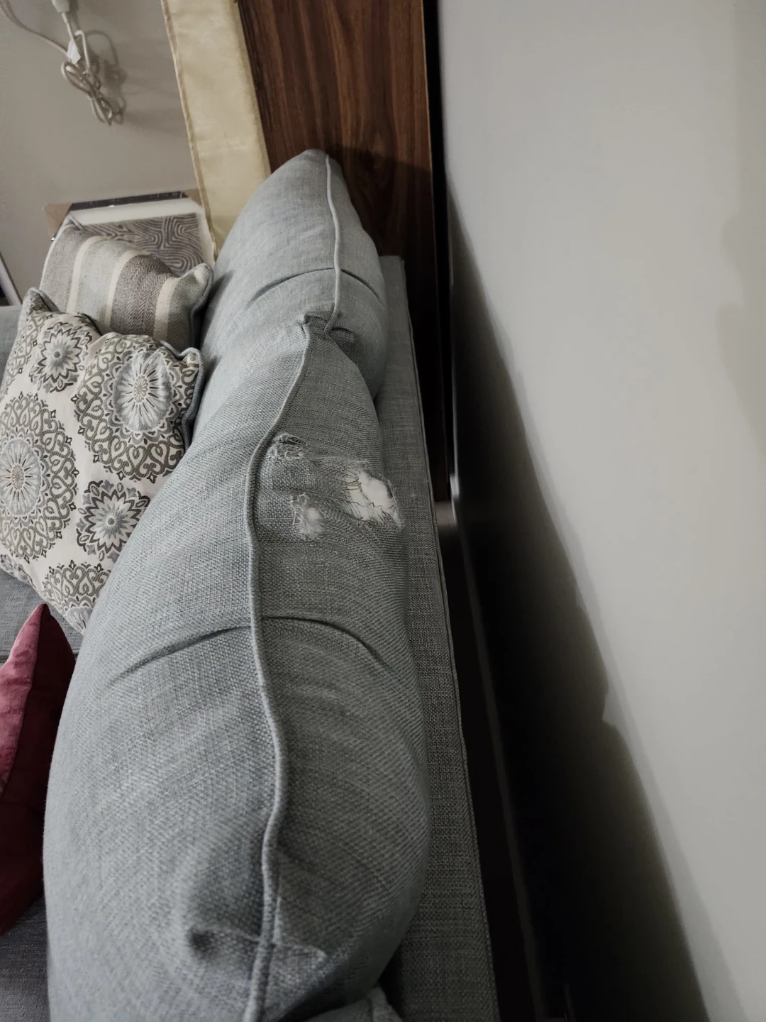Comfortable Grey 3-Seater Sofa - photo 4