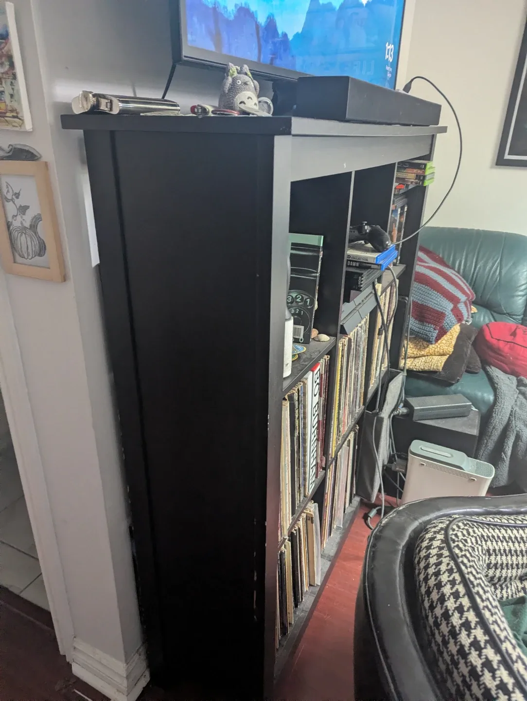 Ikea Black Shelving Unit image indicator(2)