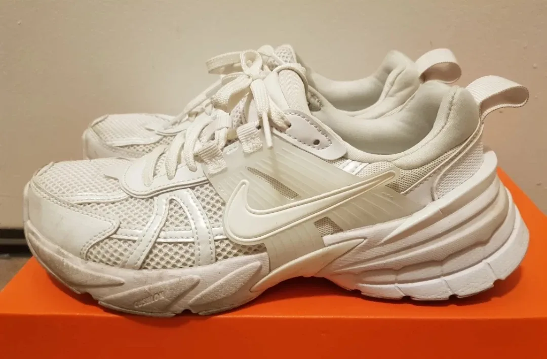 Nike FD0736-113 White Sneakers - US 7.5