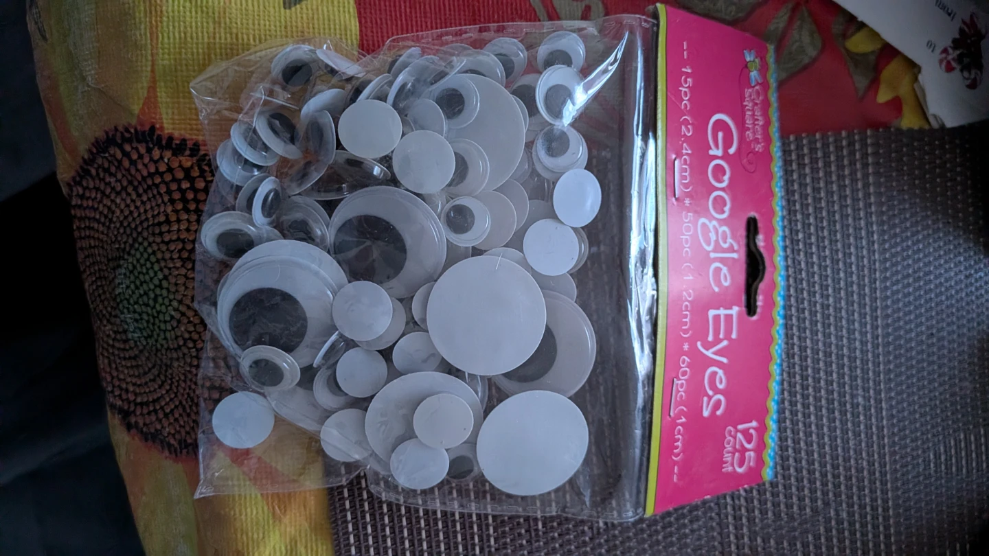 Crafter's Square Google Eyes - 125 Count