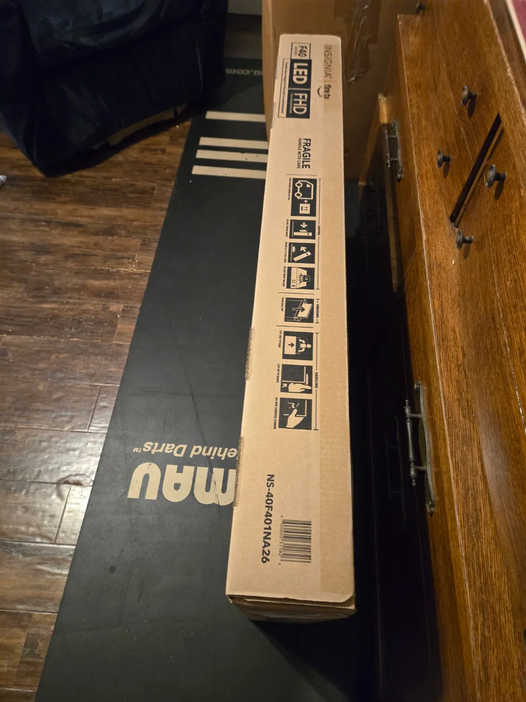 Insignia 40" Fire TV NS-40F401NA26 - New in Box! image indicator(4)