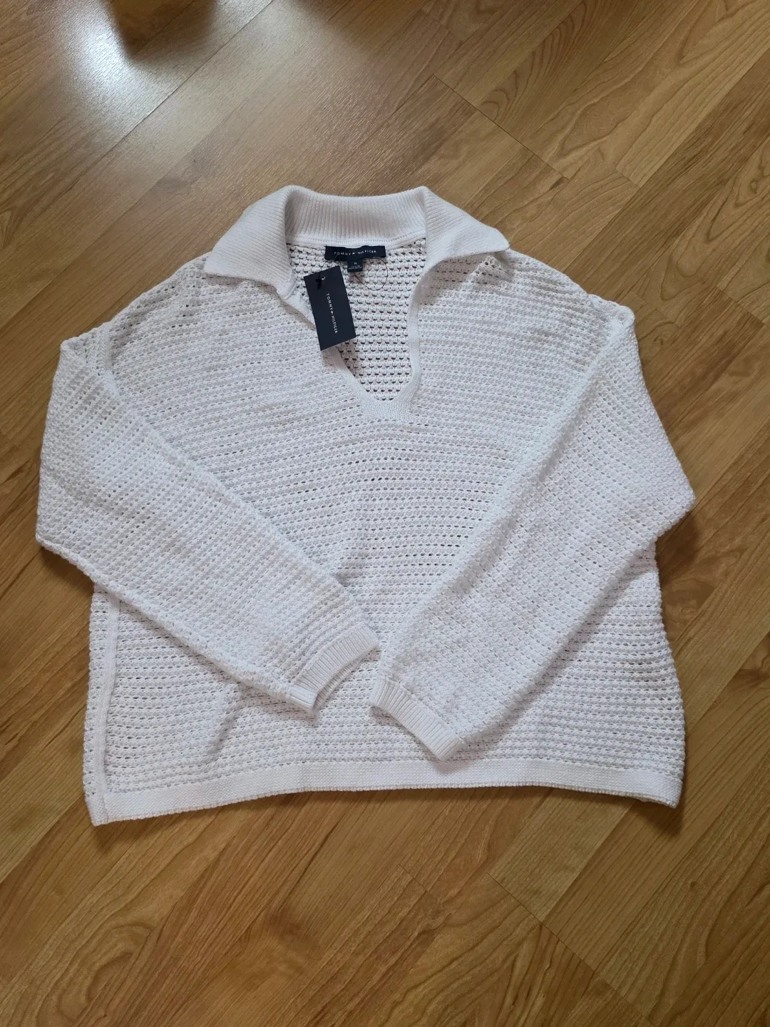 Tommy Hilfiger White Knit Top - Size M image indicator(2)